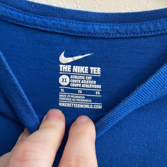 Nike Athletic Cut Tshirt - Size Youth XL - Picture 4 of 5